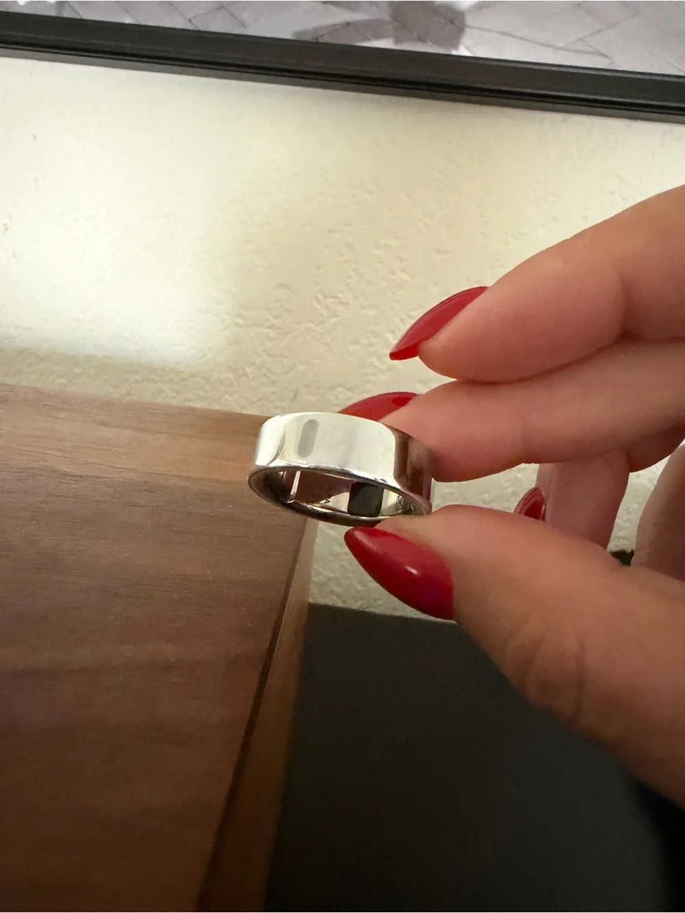 Oura Ring 4 Silver Smart Ring (Silver)